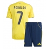 Camisa de Futebol Al-Nassr Cristiano Ronaldo #7 Equipamento Principal Infantil 2025-26 Manga Curta (+ Calças curtas) Camisa de Futebol Al-Nassr Cristiano Ronaldo #7 Equipamento Principal Infantil 2025-26 Manga Curta (+ Calças curtas)